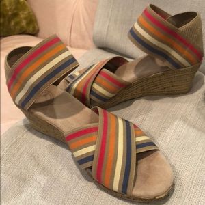 Charleston wedge cannon stripe